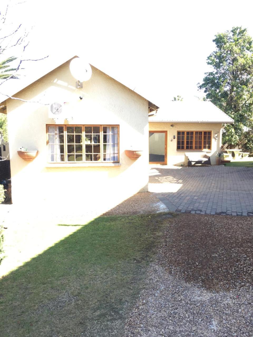Eagle Crest Executive Lodge Edenvale Buitenkant foto