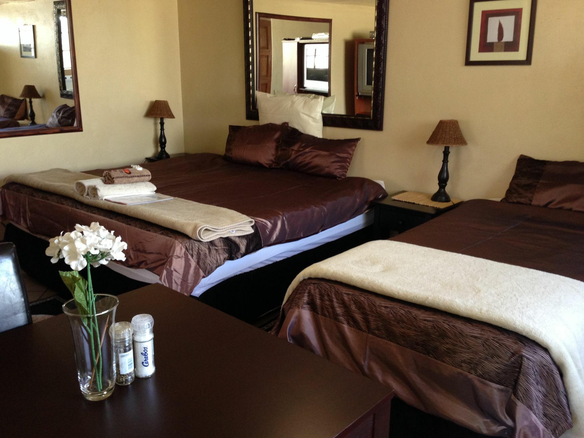 Eagle Crest Executive Lodge Edenvale Buitenkant foto
